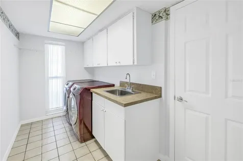 4736 Overlook Drive NE St Petersburg FL 33703