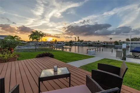 4736 Overlook Drive NE St Petersburg FL 33703