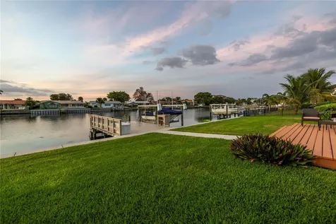 4736 Overlook Drive NE St Petersburg FL 33703