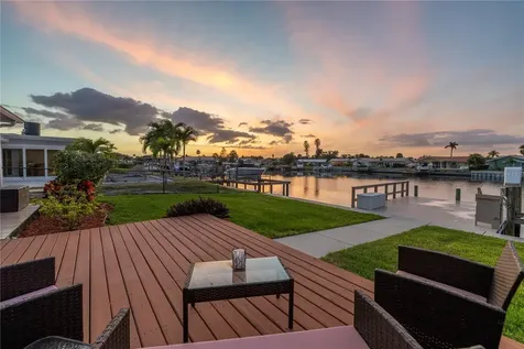 4736 Overlook Drive NE St Petersburg FL 33703