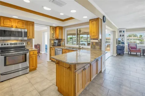 4736 Overlook Drive NE St Petersburg FL 33703