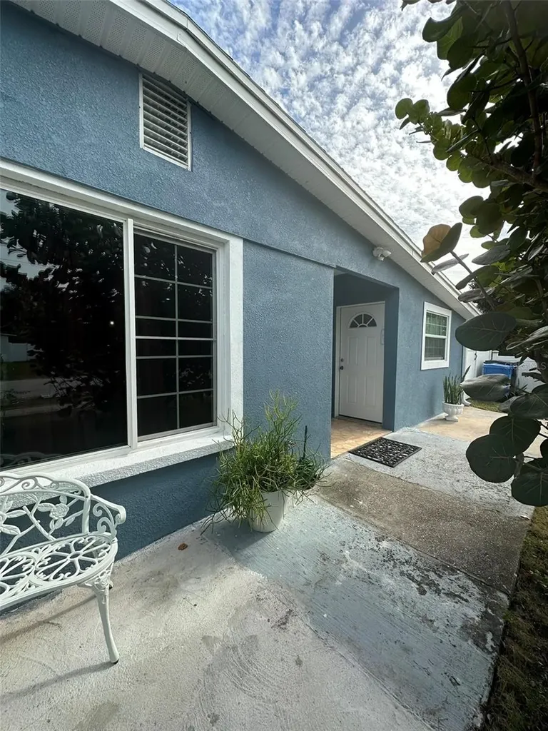 4707 Town N Country Boulevard Tampa FL 33615