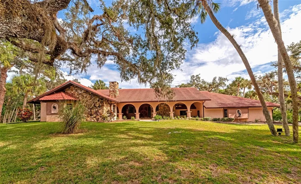 7701 S Gator Creek Boulevard Sarasota FL 34241