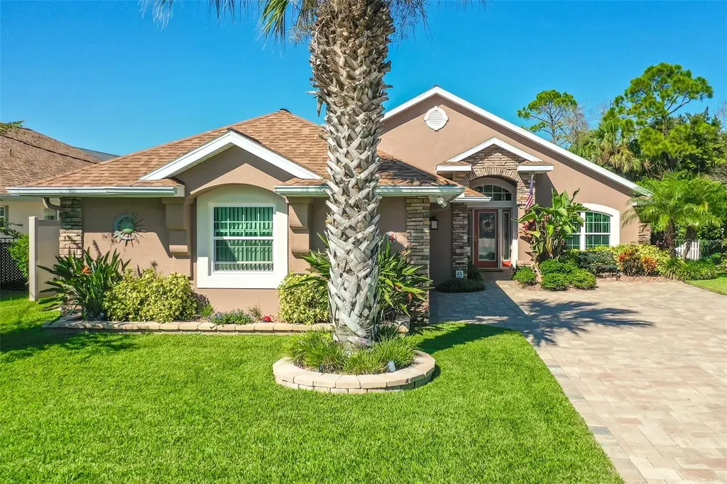 4 Carollo Court Palm Coast FL 32137