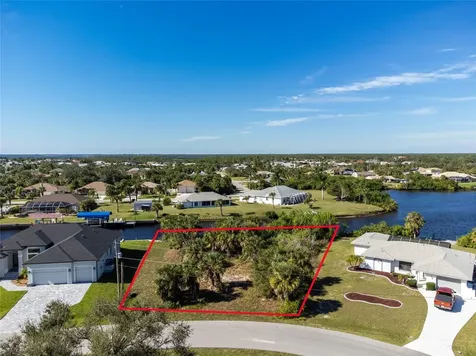 17306 Gulfspray Circle Port Charlotte FL 33948