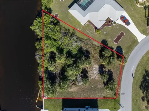 17306 Gulfspray Circle Port Charlotte FL 33948