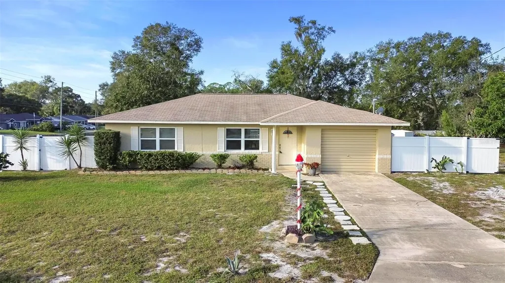 268 Santoro Court Deltona FL 32725