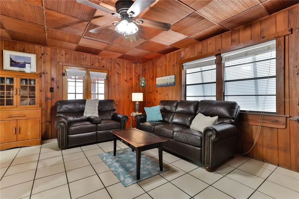 314 Due East Street New Smyrna Beach FL 32169
