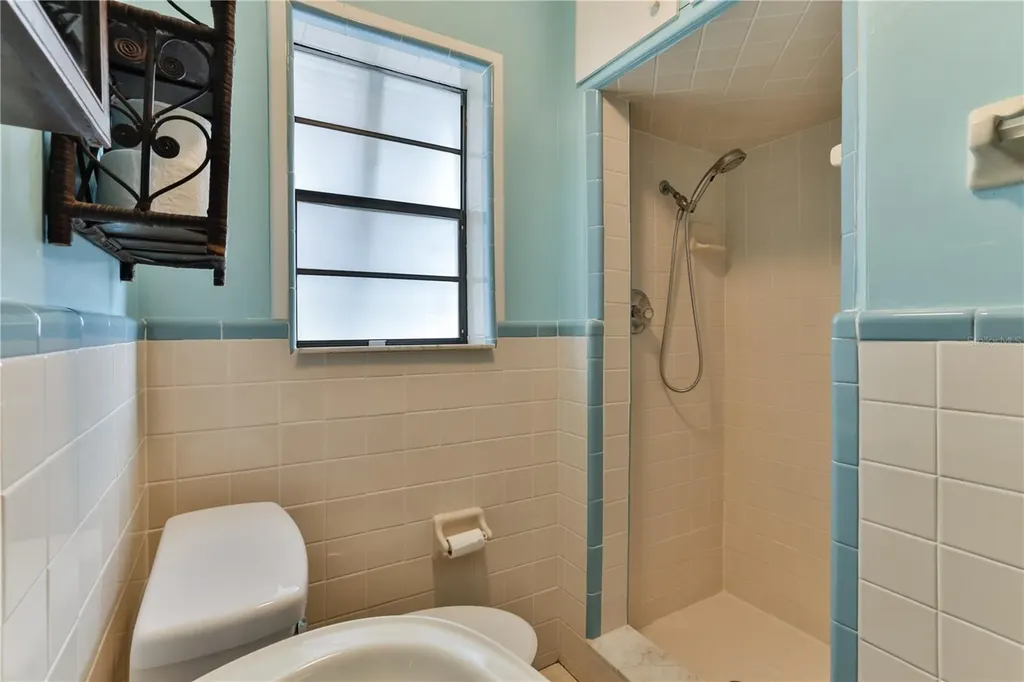314 Due East Street New Smyrna Beach FL 32169