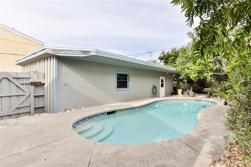 314 Due East Street New Smyrna Beach FL 32169