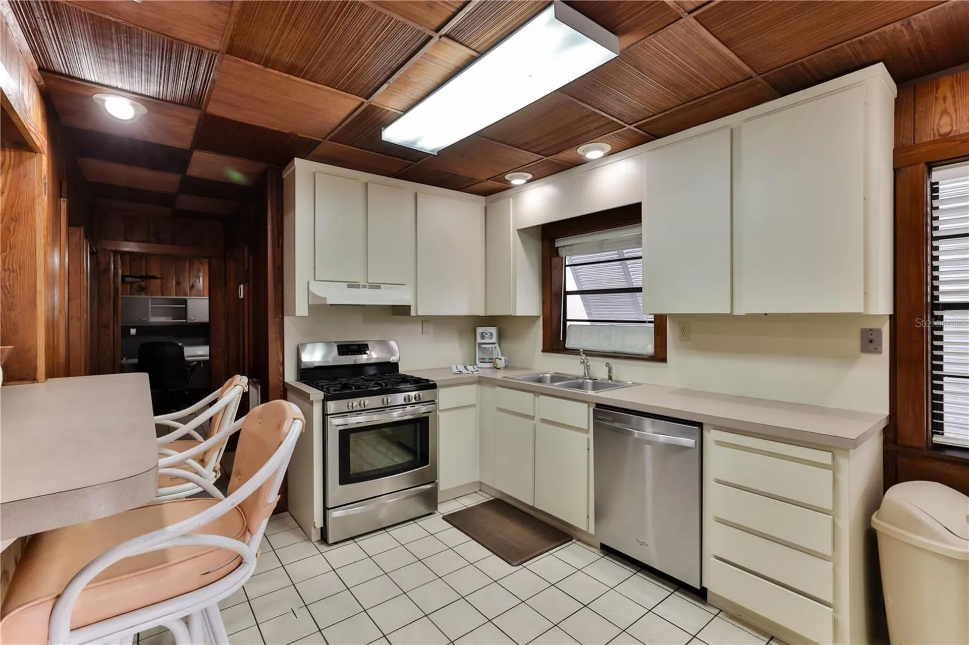 314 Due East Street New Smyrna Beach FL 32169