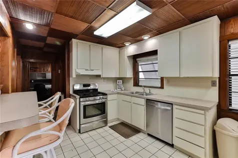 314 Due East Street New Smyrna Beach FL 32169
