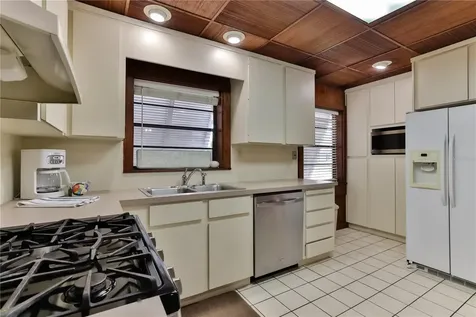 314 Due East Street New Smyrna Beach FL 32169