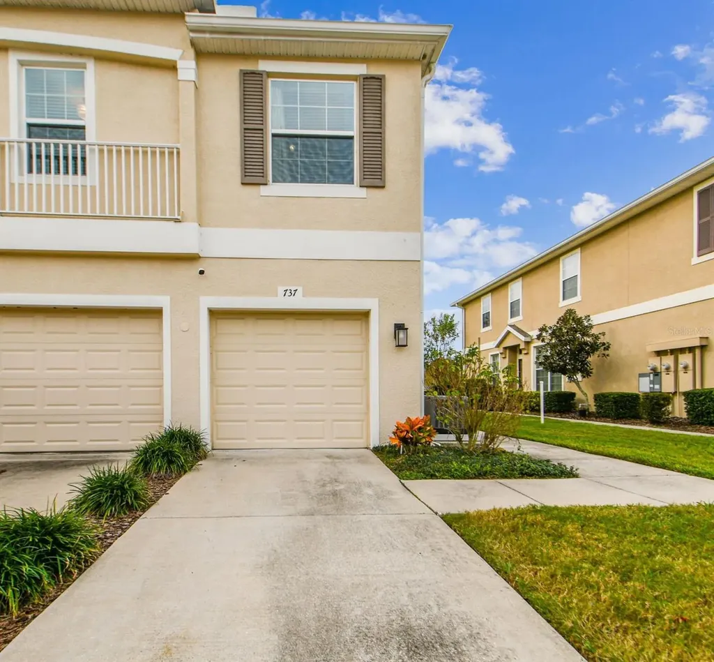 737 Ashentree Drive Plant City FL 33563