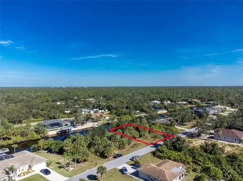 17340 Gulfspray Circle Port Charlotte FL 33948