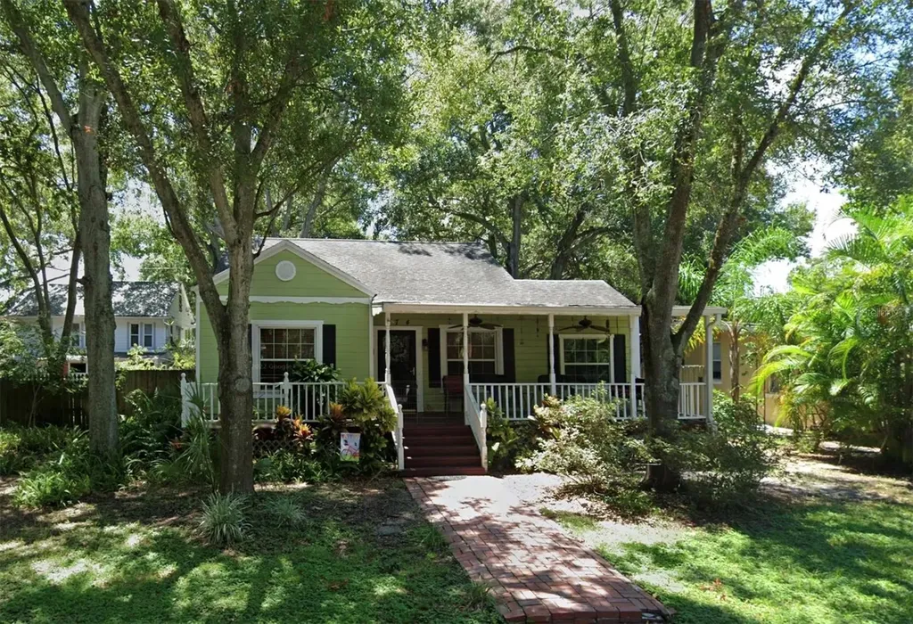474 26th Avenue N St Petersburg FL 33704