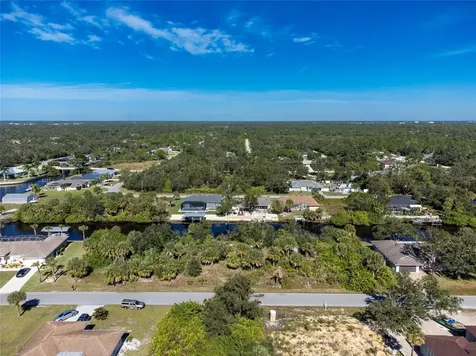 17324, 17332, 17340 Gulfspray Circle Port Charlotte FL 33948