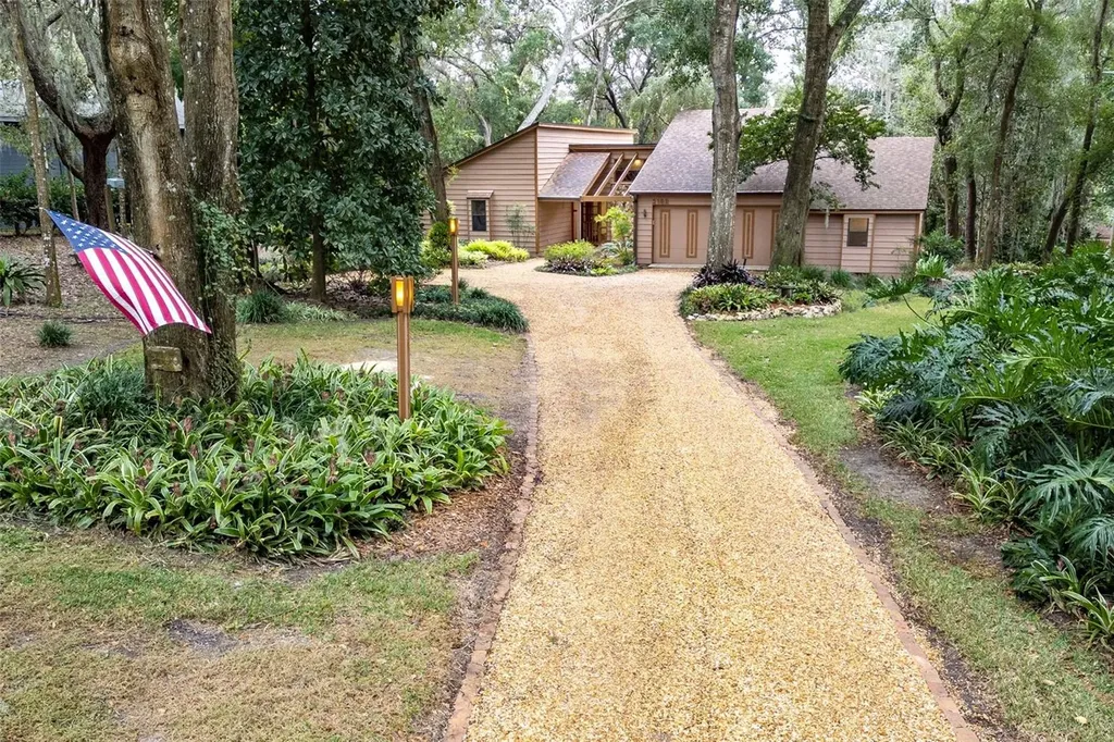 2100 Country Club Drive Eustis FL 32726