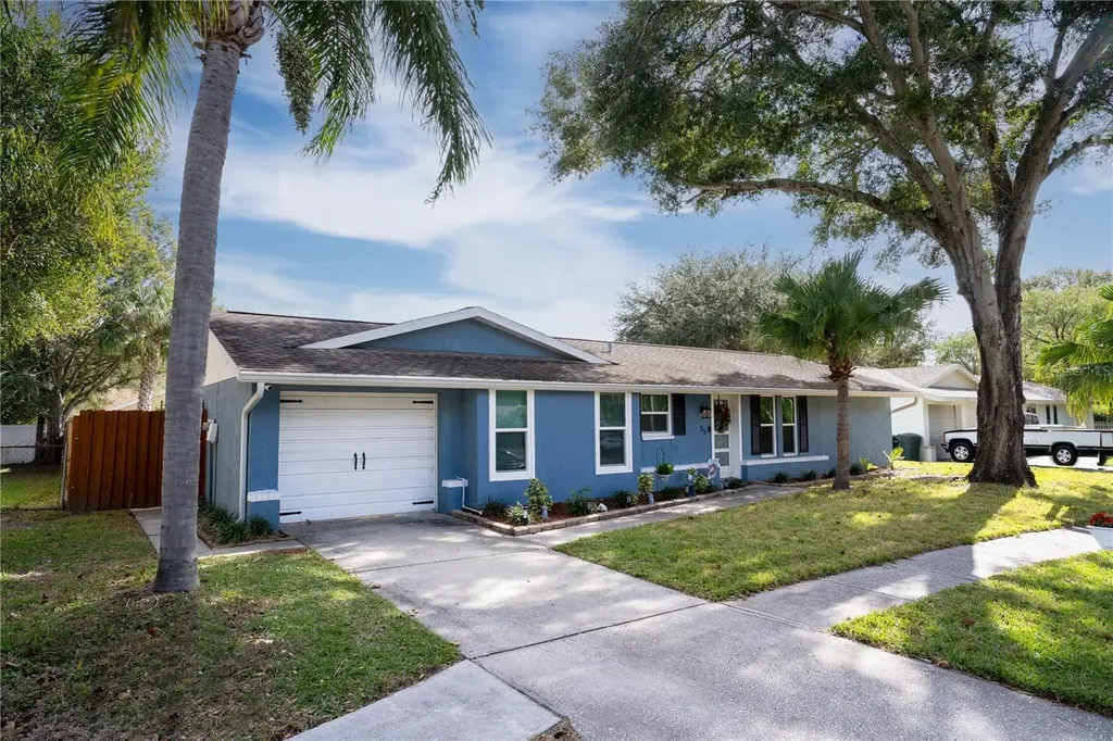35 Valencia Circle Safety Harbor FL 34695