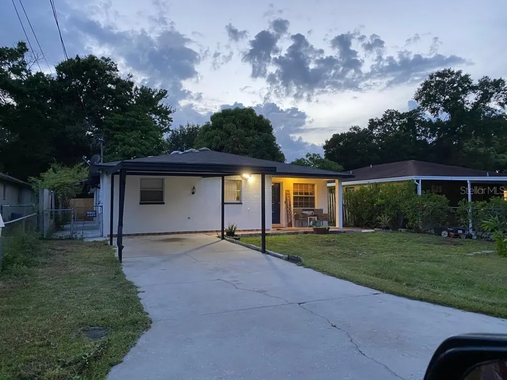 7210 N Lois Avenue Tampa FL 33614