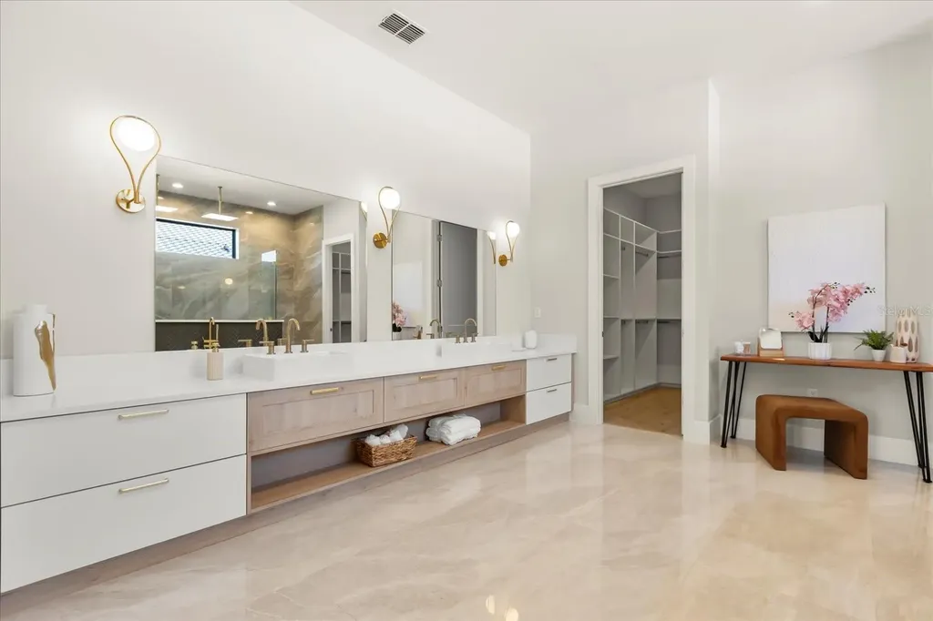 16340 Pendio Drive Bella Collina FL 34756