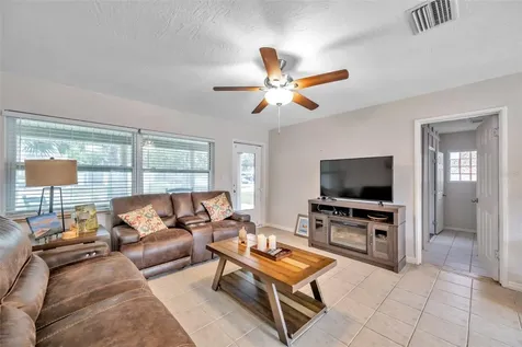 659 Cedarwood Street N St Petersburg FL 33703