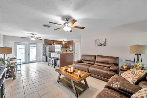 659 Cedarwood Street N St Petersburg FL 33703
