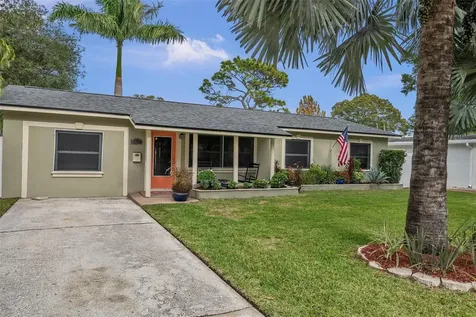 659 Cedarwood Street N St Petersburg FL 33703
