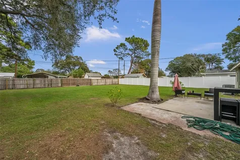 659 Cedarwood Street N St Petersburg FL 33703