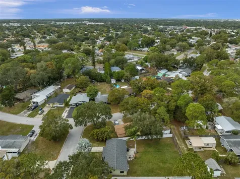 659 Cedarwood Street N St Petersburg FL 33703