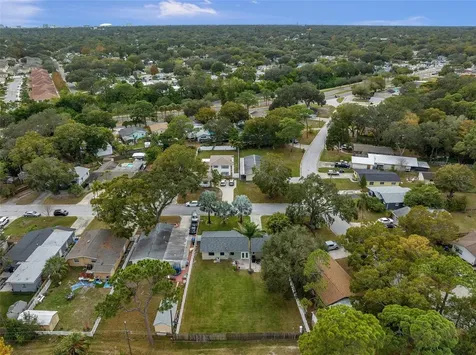 659 Cedarwood Street N St Petersburg FL 33703