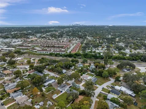 659 Cedarwood Street N St Petersburg FL 33703
