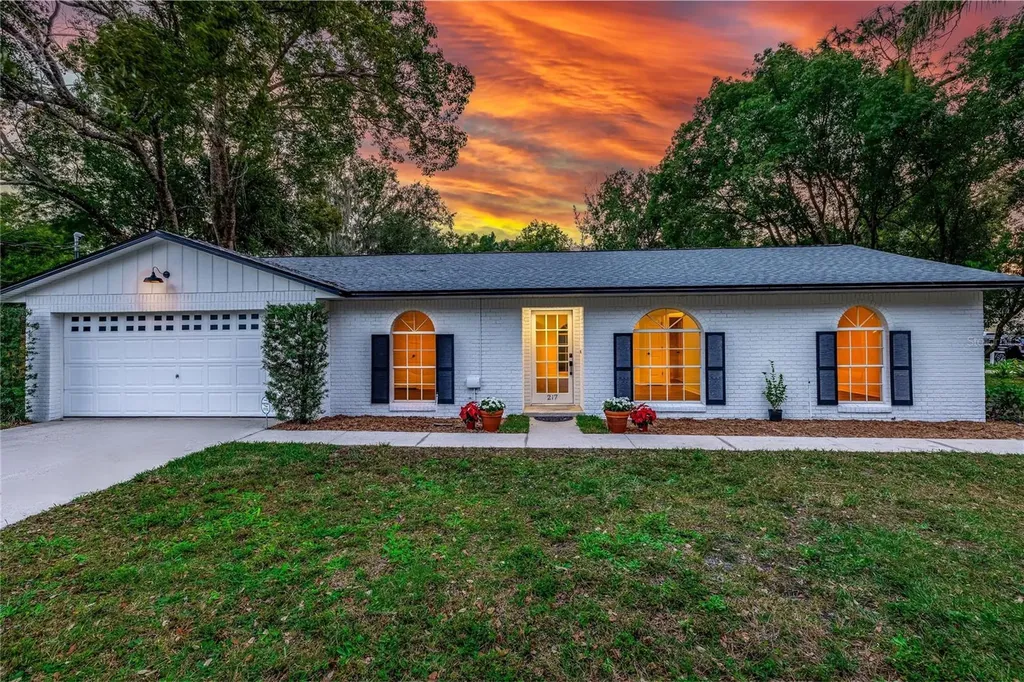 217 W 11th Street Sanford FL 32771