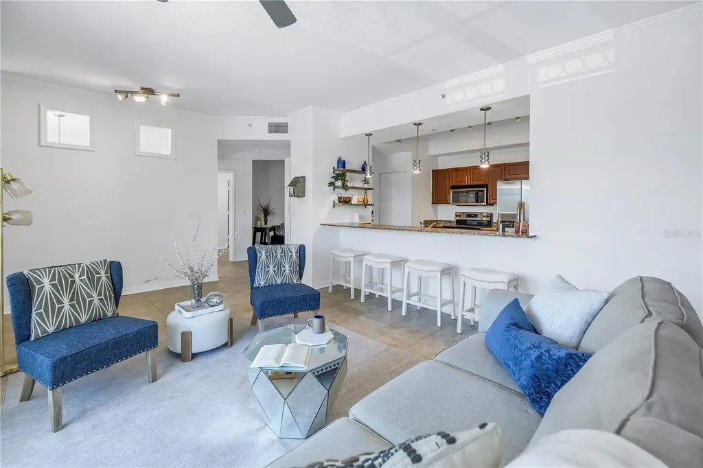 1064 N Tamiami Trail Sarasota FL 34236