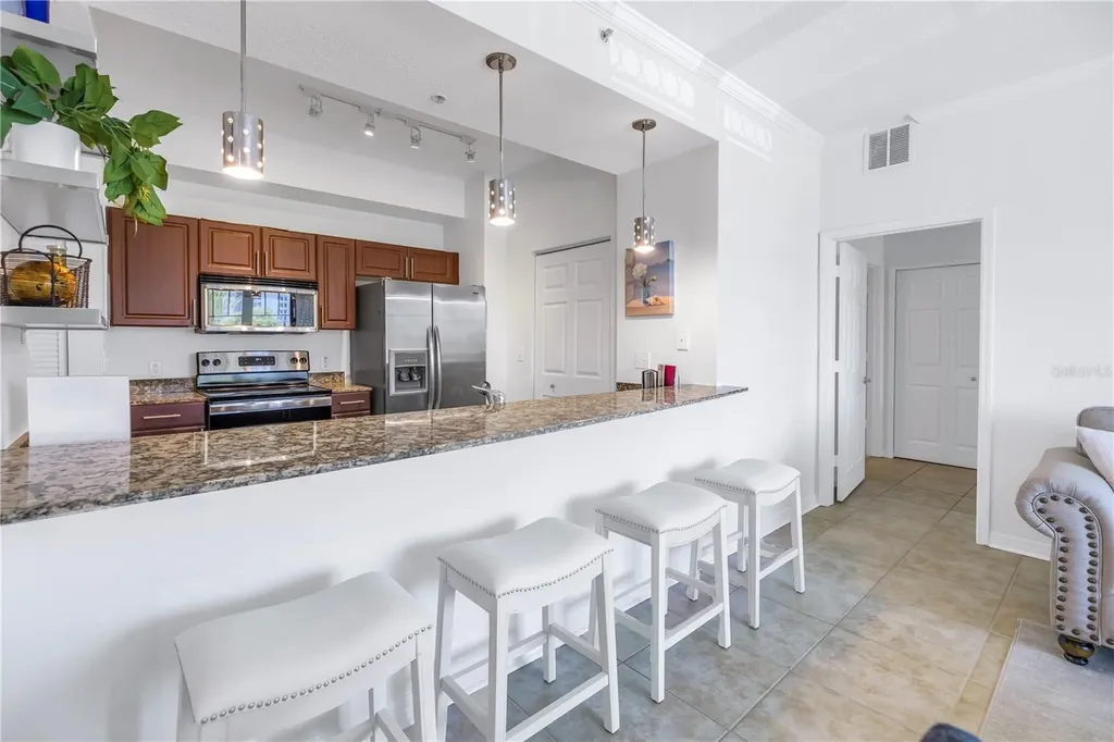 1064 N Tamiami Trail Sarasota FL 34236