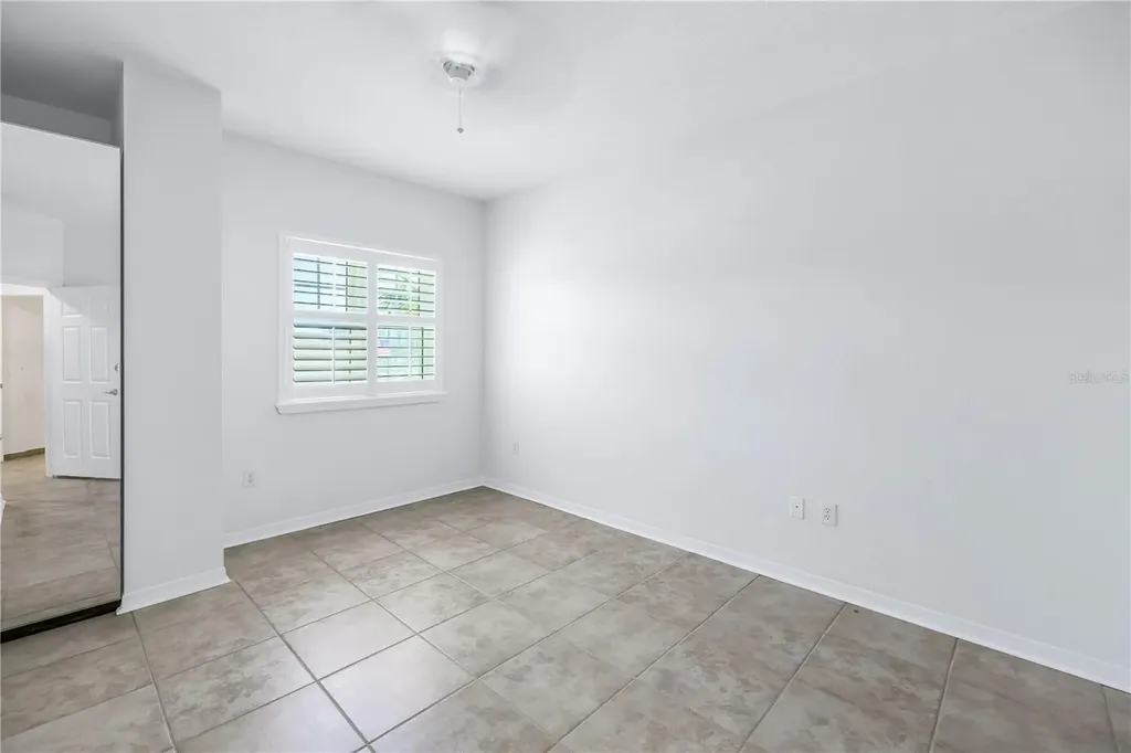 1064 N Tamiami Trail Sarasota FL 34236