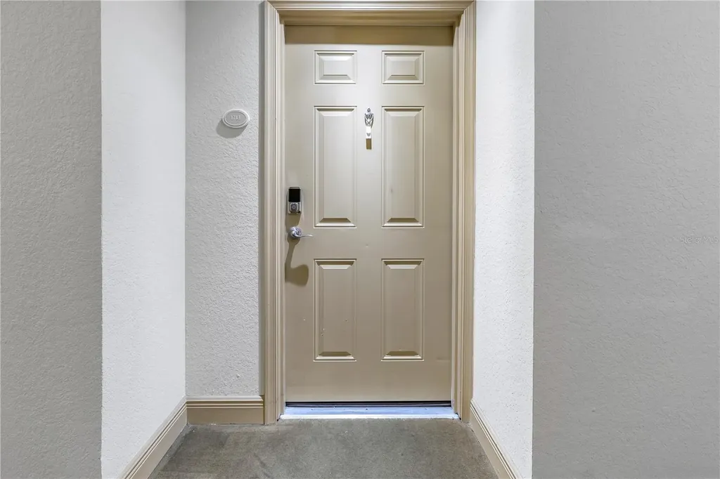 1064 N Tamiami Trail Sarasota FL 34236