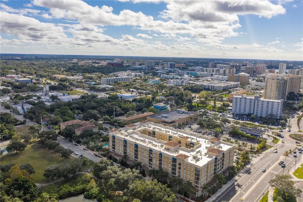 1064 N Tamiami Trail Sarasota FL 34236