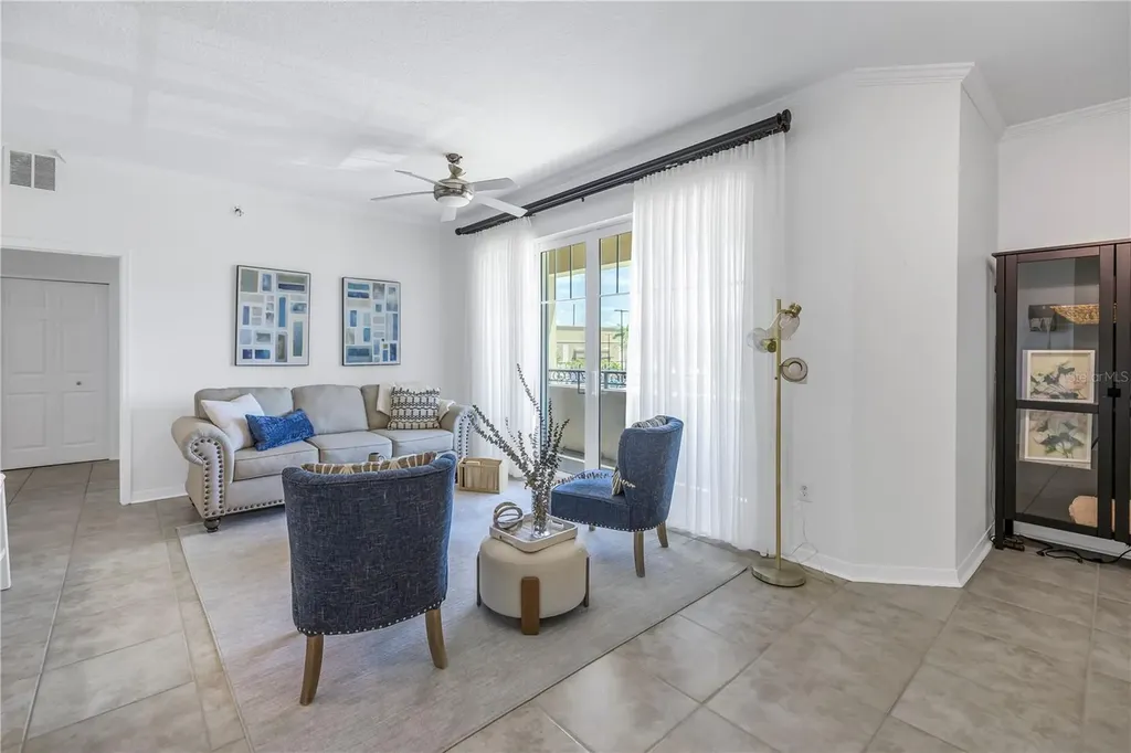 1064 N Tamiami Trail Sarasota FL 34236