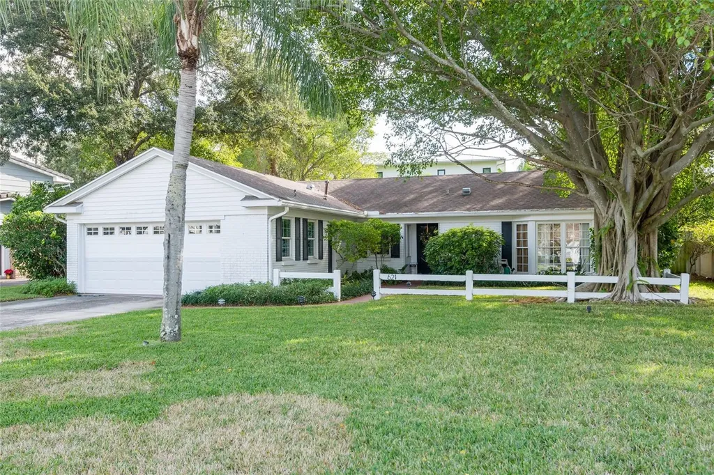 621 Hudson Avenue Tampa FL 33606