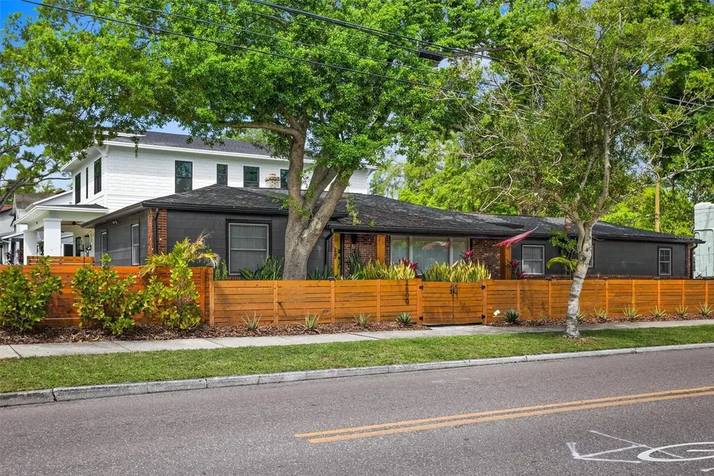 2600 1st Street N St Petersburg FL 33704