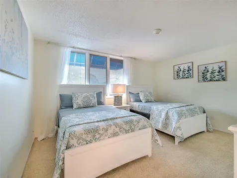 833 Bayport Way Longboat Key FL 34228