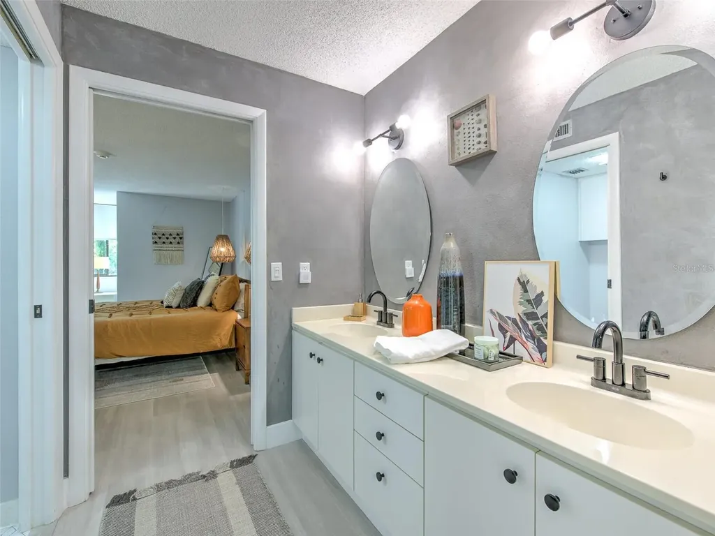 805 Bayport Way Longboat Key FL 34228