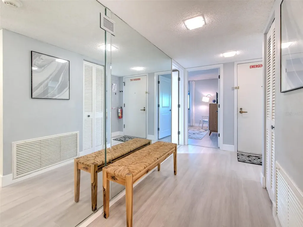 805 Bayport Way Longboat Key FL 34228