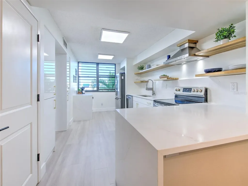 805 Bayport Way Longboat Key FL 34228
