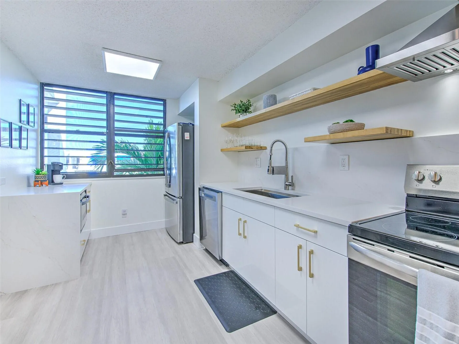 805 Bayport Way Longboat Key FL 34228