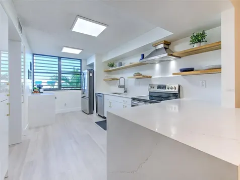 805 Bayport Way Longboat Key FL 34228