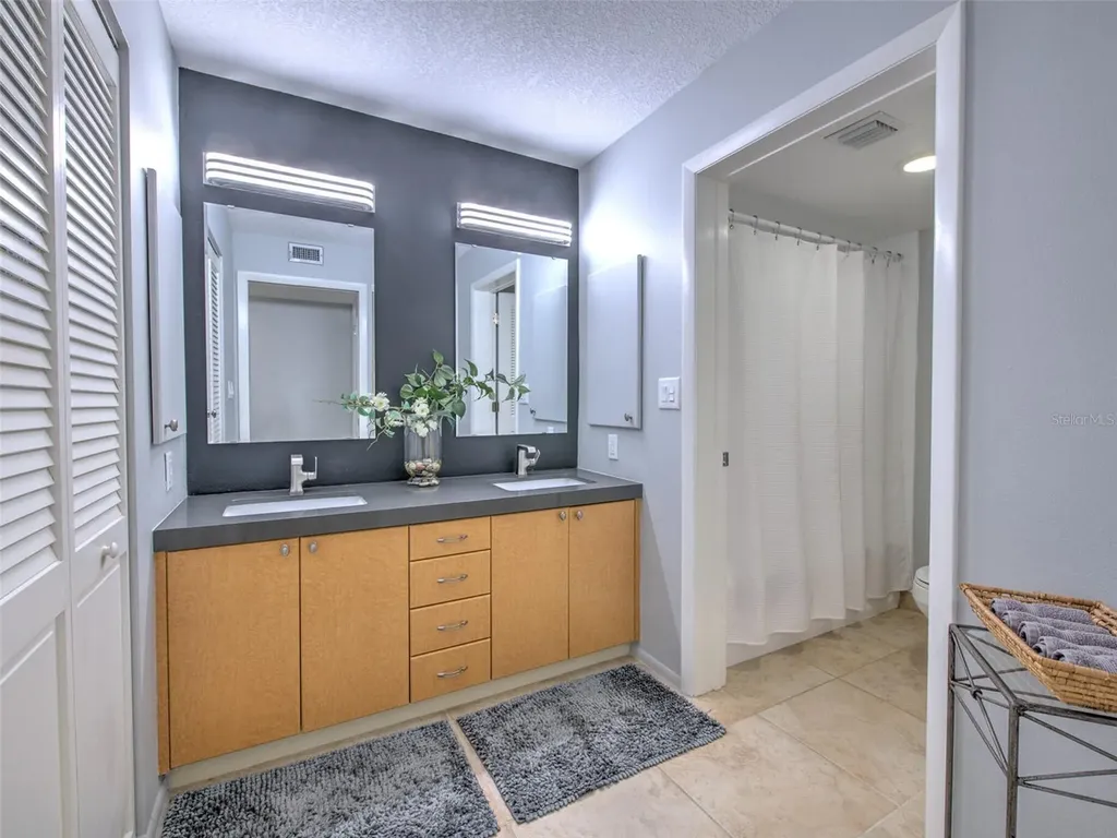 741 Bayport Way Longboat Key FL 34228