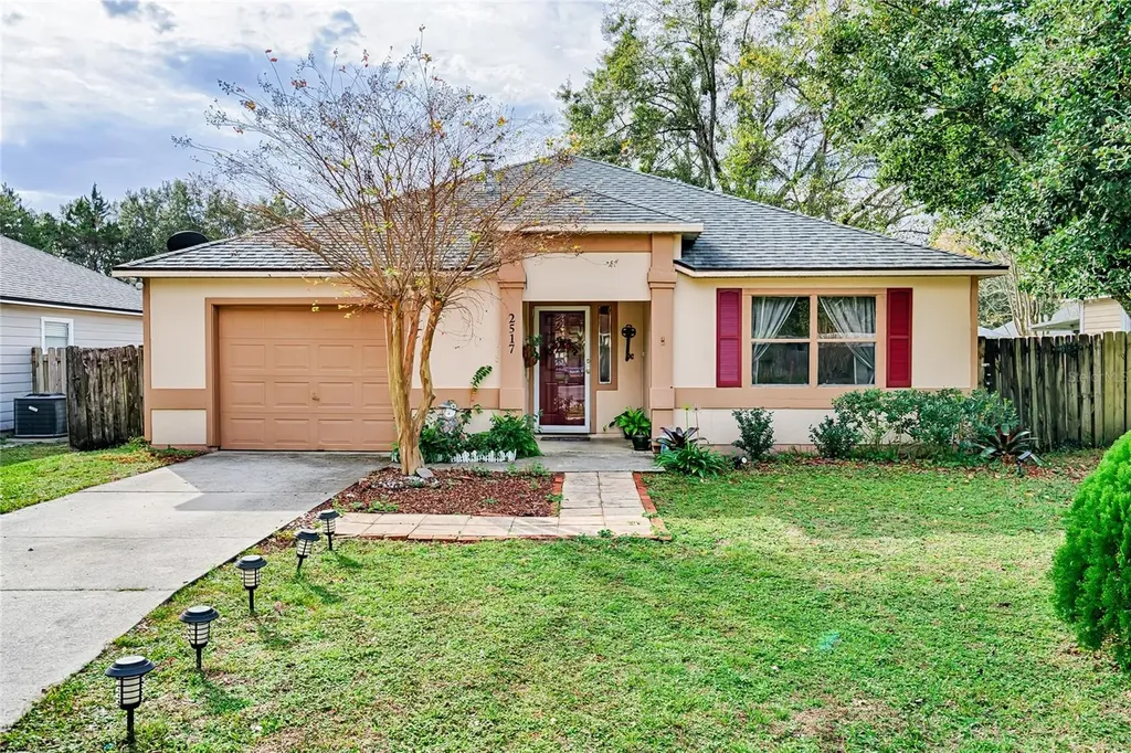 2517 NW 38th Place Gainesville FL 32605