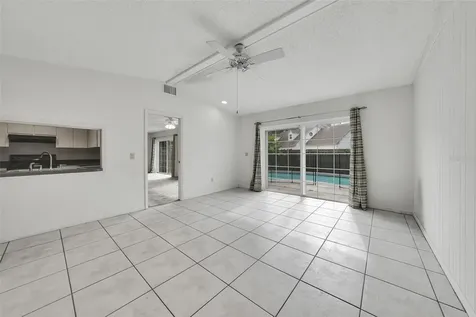 4906 W San Rafael Street Tampa FL 33629